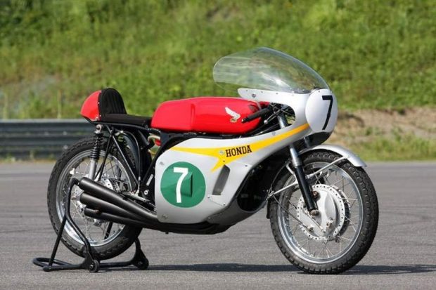 honda-rc166-1966-recall_800x533-620x413