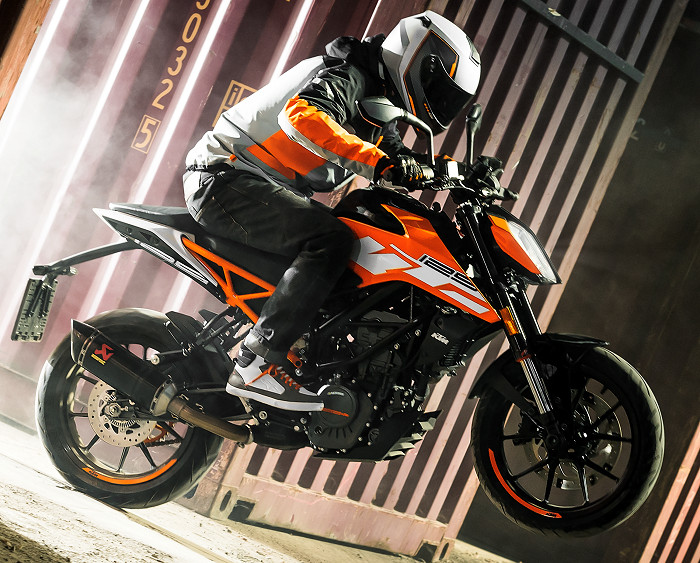 KTM-125-duke-2018-700px